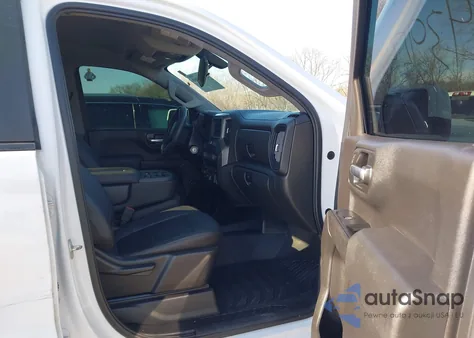 2019 Chevrolet Silverado 1500 Work Truck z USA, uszkodzony, nr VIN 1GCRYAEH7KZ392316